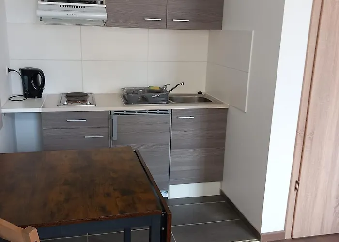 Monteurwohnungen In *